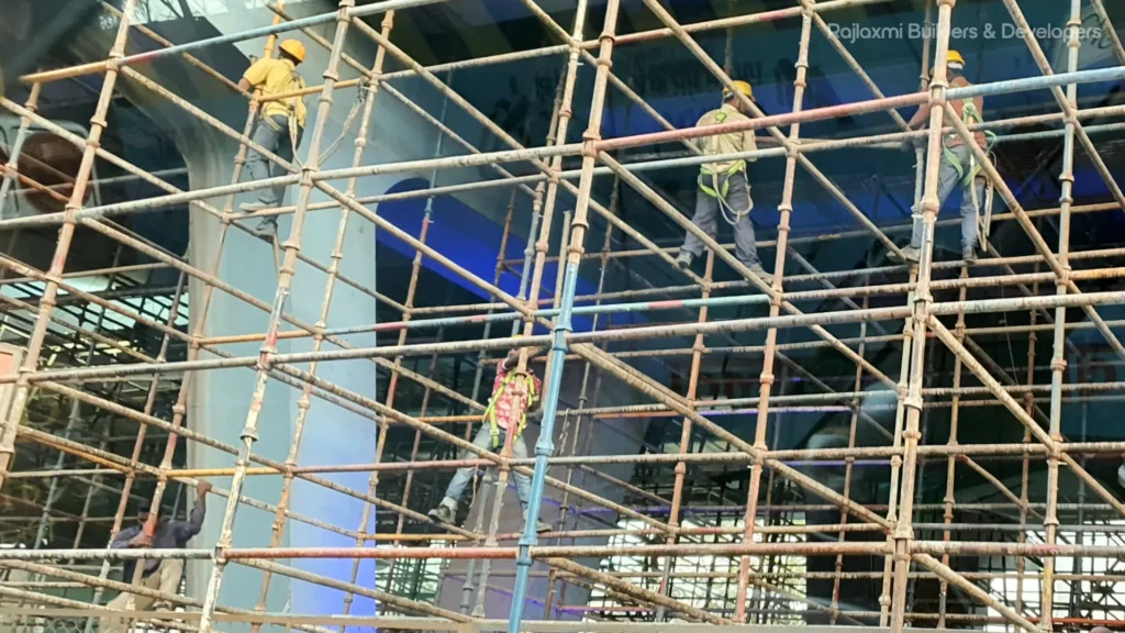 Builders in Nagpur working on a construction site